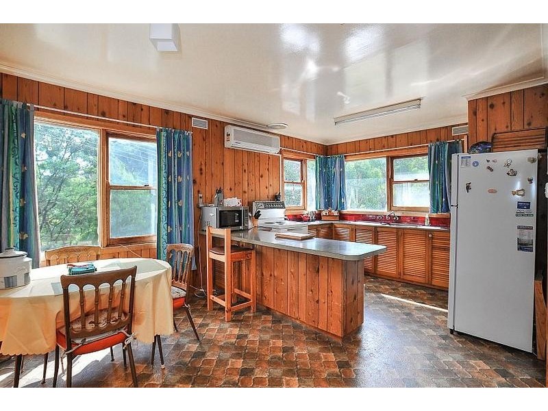 1 Forest Park Road, Upwey VIC 3158
