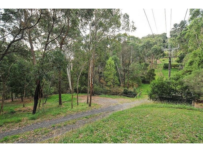 1 Forest Park Road, Upwey VIC 3158