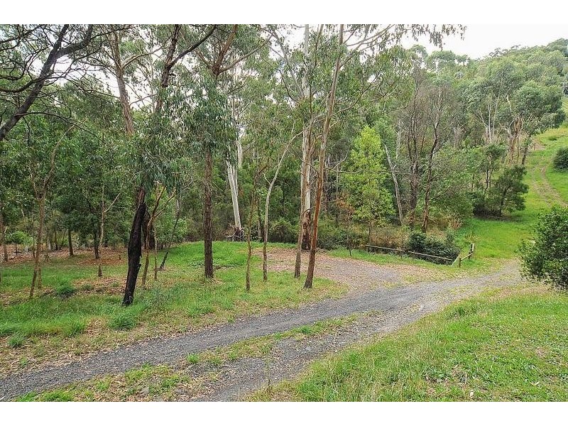 1 Forest Park Road, Upwey VIC 3158