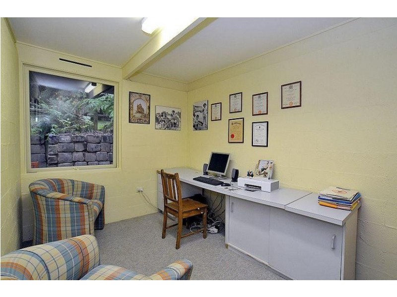 5 Woodland Grove, Selby VIC 3159