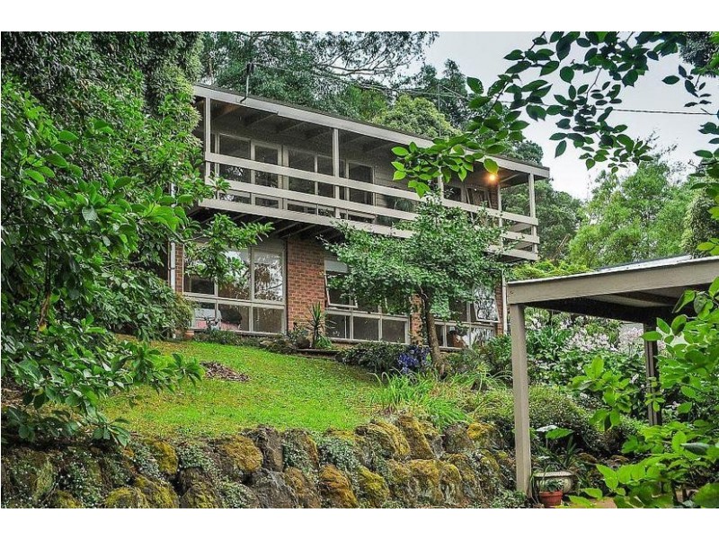 8 Kallamonda Road, Ferny Creek VIC 3786