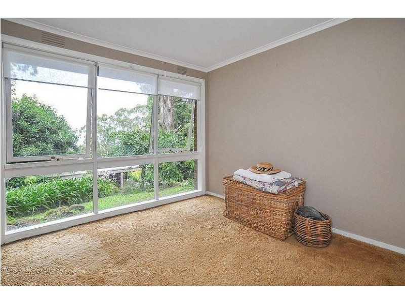 8 Kallamonda Road, Ferny Creek VIC 3786