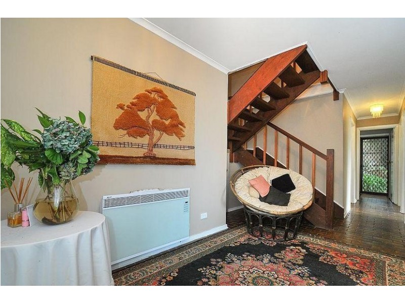 8 Kallamonda Road, Ferny Creek VIC 3786