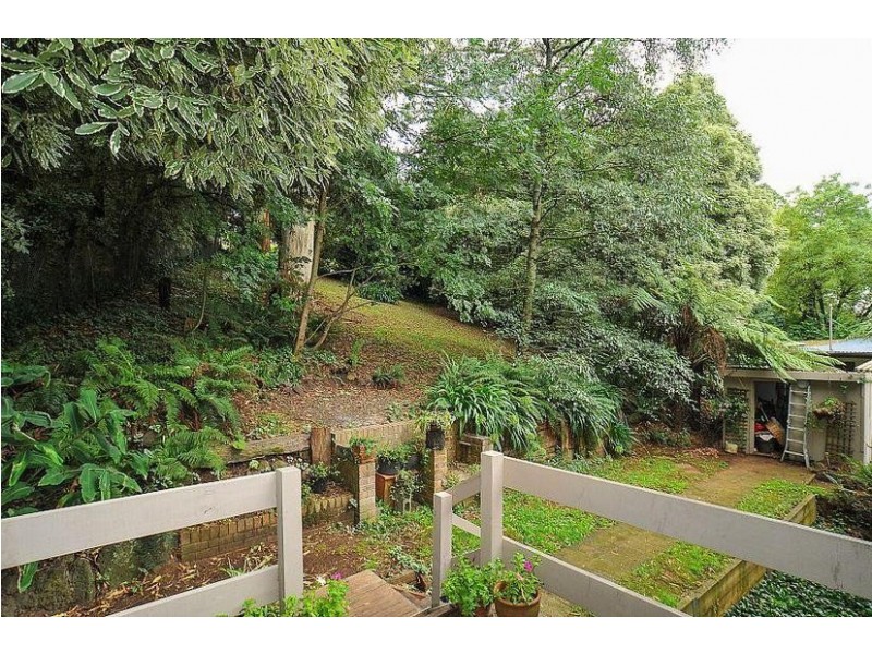 8 Kallamonda Road, Ferny Creek VIC 3786