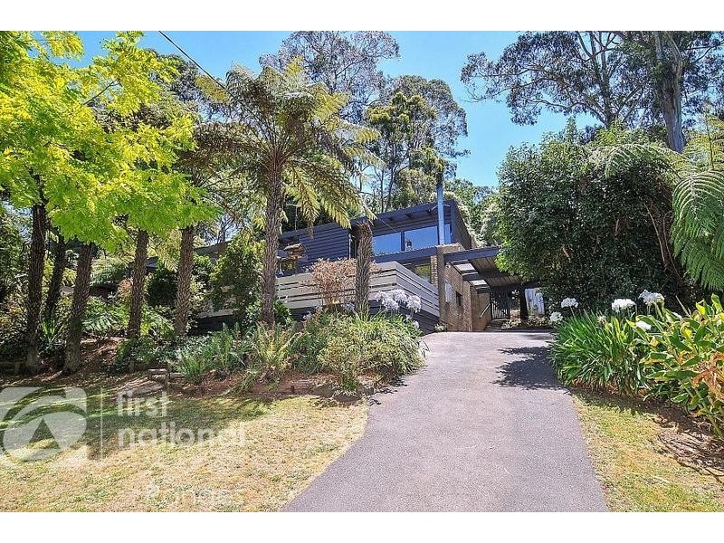31 Hazel Grove, Tecoma VIC 3160