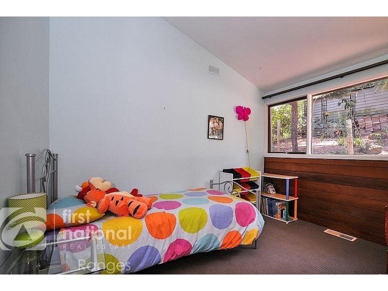 31 Hazel Grove, Tecoma VIC 3160