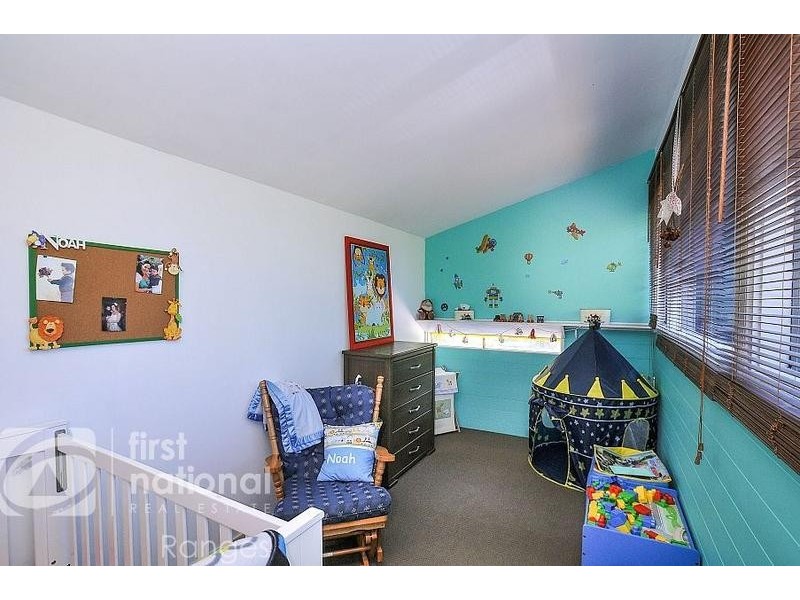 31 Hazel Grove, Tecoma VIC 3160