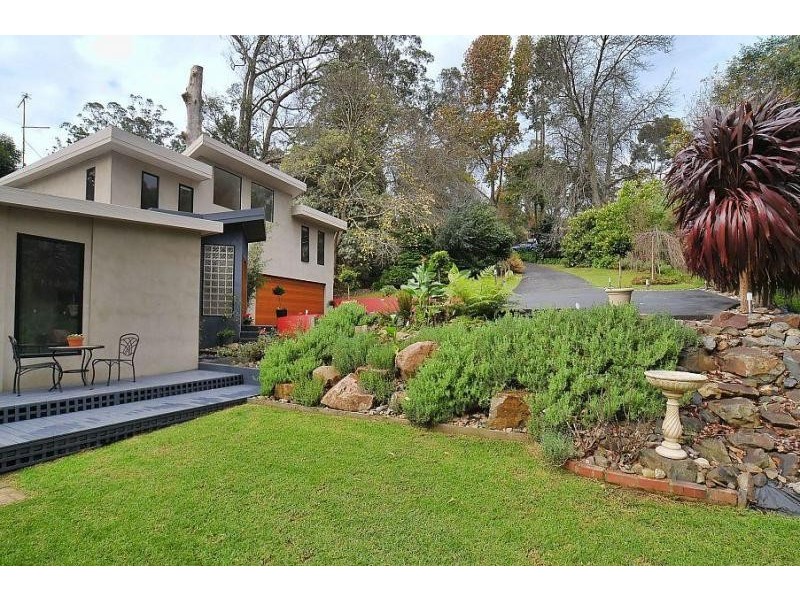 16 View Road, The Patch VIC 3792