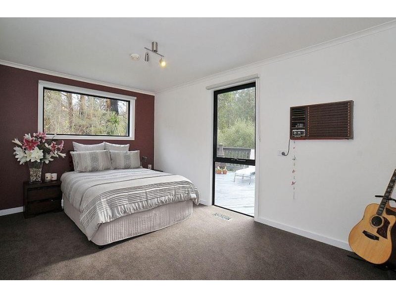 16 View Road, The Patch VIC 3792