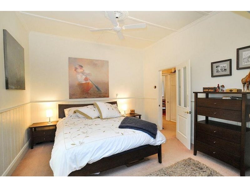 8 The Crescent, Sassafras VIC 3787