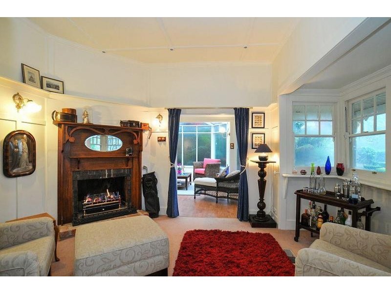 8 The Crescent, Sassafras VIC 3787