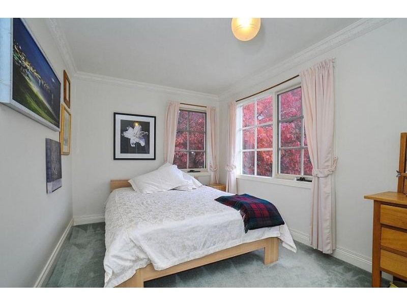 8 The Crescent, Sassafras VIC 3787