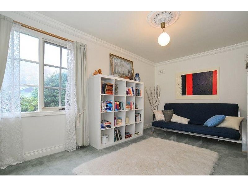 8 The Crescent, Sassafras VIC 3787