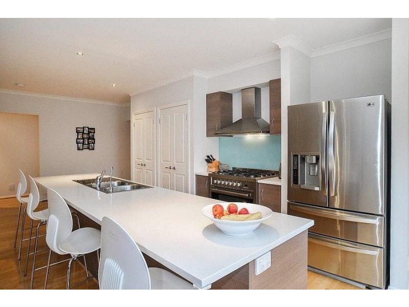 398 Glenfern Road, Upwey VIC 3158