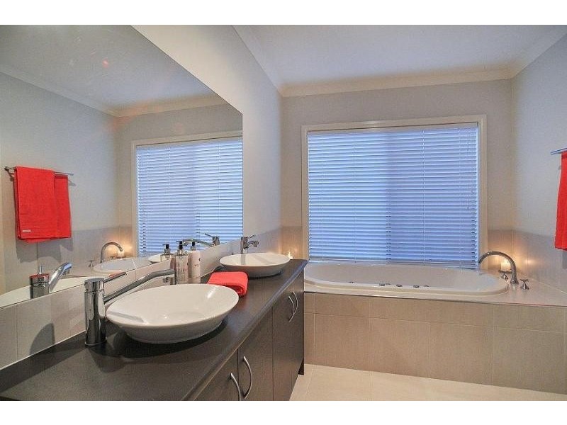 398 Glenfern Road, Upwey VIC 3158