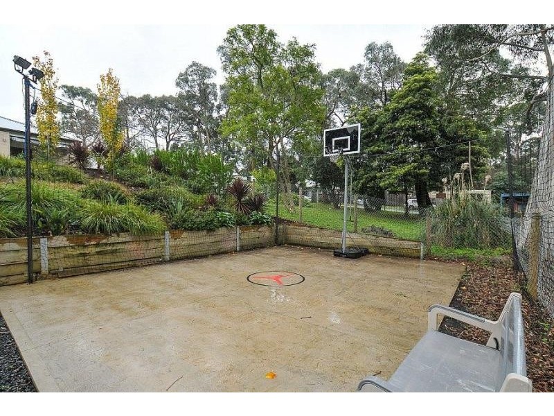 398 Glenfern Road, Upwey VIC 3158