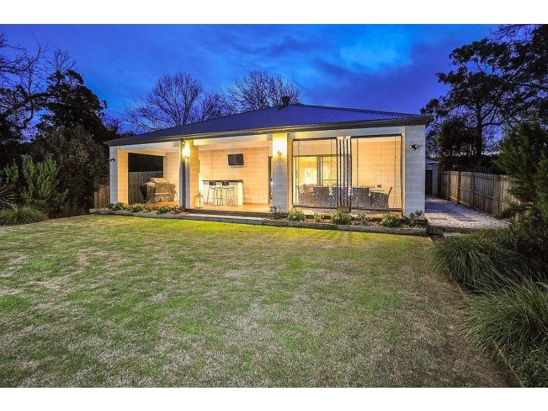 398 Glenfern Road, Upwey VIC 3158