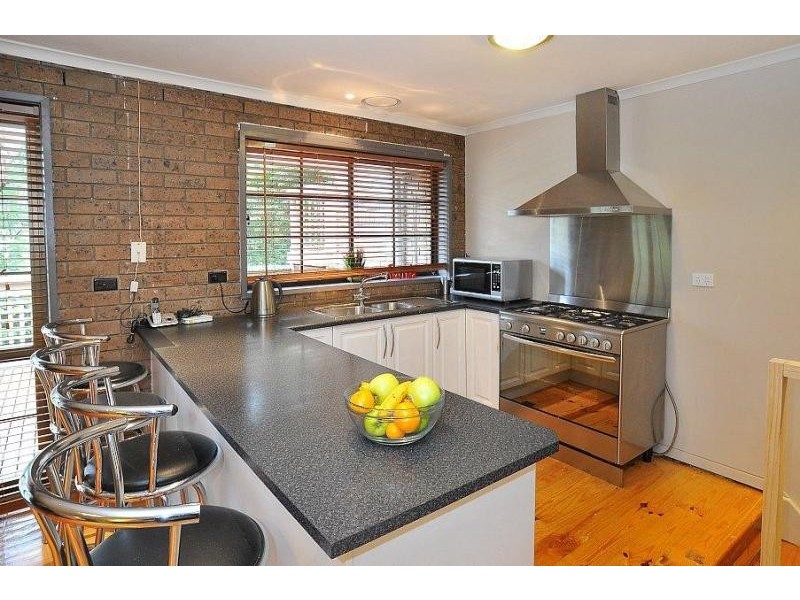 2 Hazel Vale Road, Tecoma VIC 3160