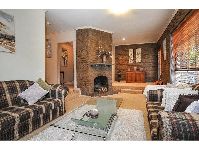 2 Hazel Vale Road, Tecoma VIC 3160