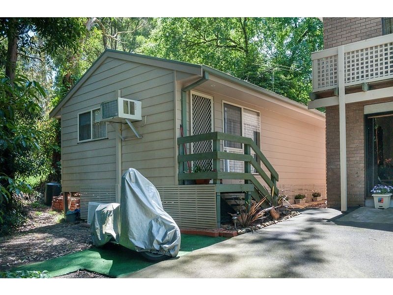 2 Hazel Vale Road, Tecoma VIC 3160