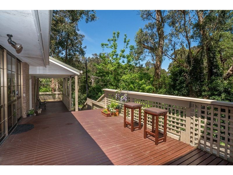 2 Hazel Vale Road, Tecoma VIC 3160