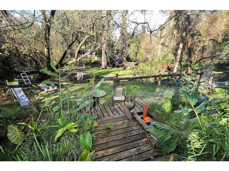 52 Thompson Road, Upwey VIC 3158