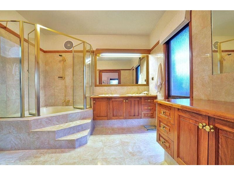 14 Old Coonara Road, Olinda VIC 3788