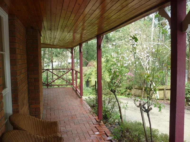 4 Nangana Street, Cockatoo VIC 3781