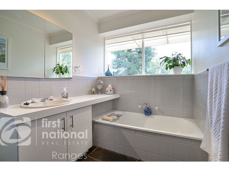 12 Seabreeze Avenue, Ferny Creek VIC 3786