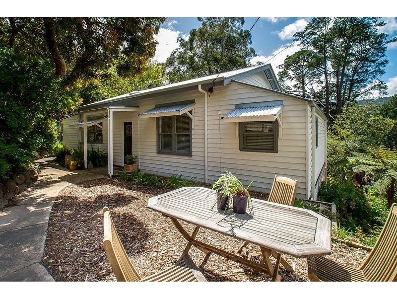 61 Belmont Avenue, Upwey VIC 3158