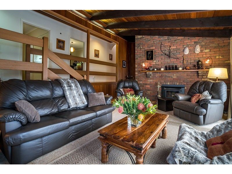 24 Glen Road, Belgrave Heights VIC 3160