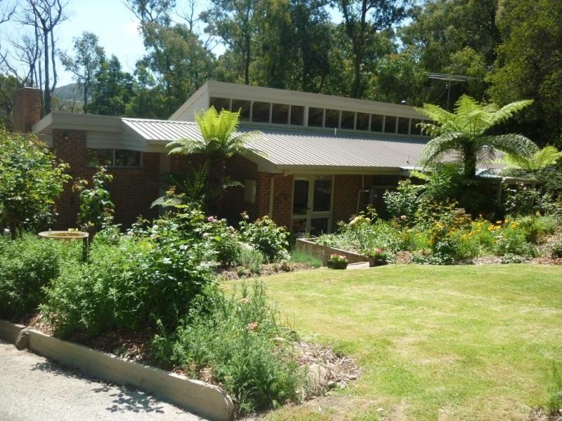 20 Aura Vale Road, Menzies Creek VIC 3159