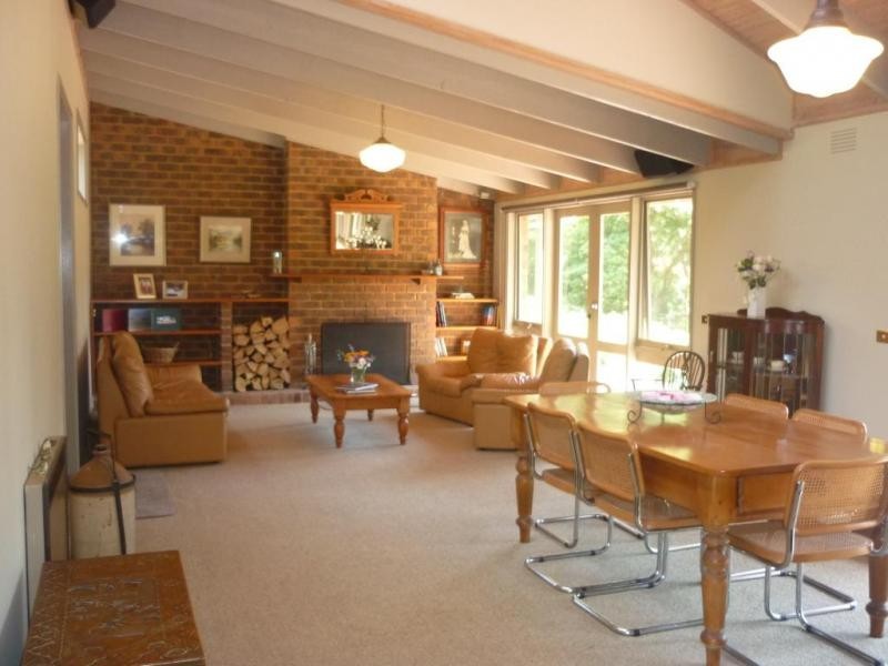 20 Aura Vale Road, Menzies Creek VIC 3159