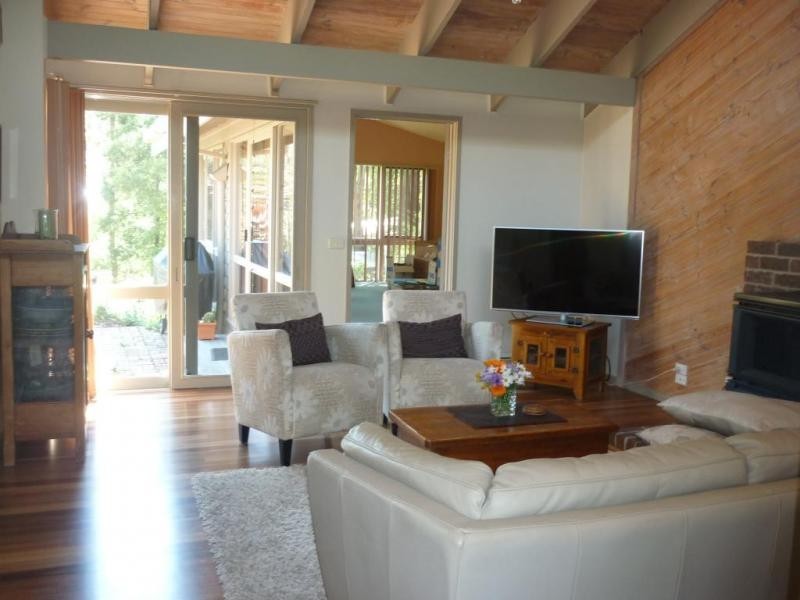 20 Aura Vale Road, Menzies Creek VIC 3159