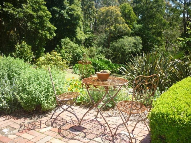 20 Aura Vale Road, Menzies Creek VIC 3159