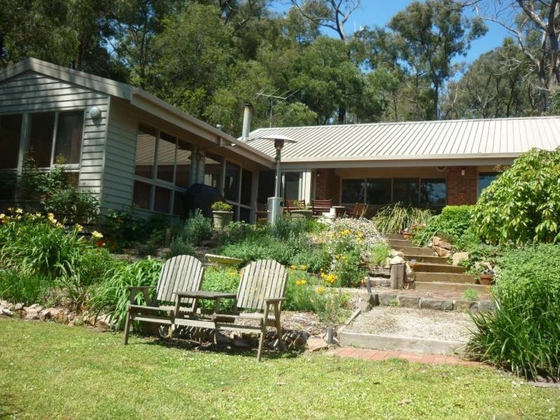 20 Aura Vale Road, Menzies Creek VIC 3159