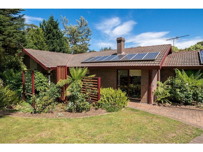 2 Andrew Court, Emerald VIC 3782