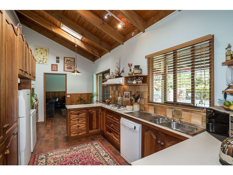 2 Andrew Court, Emerald VIC 3782