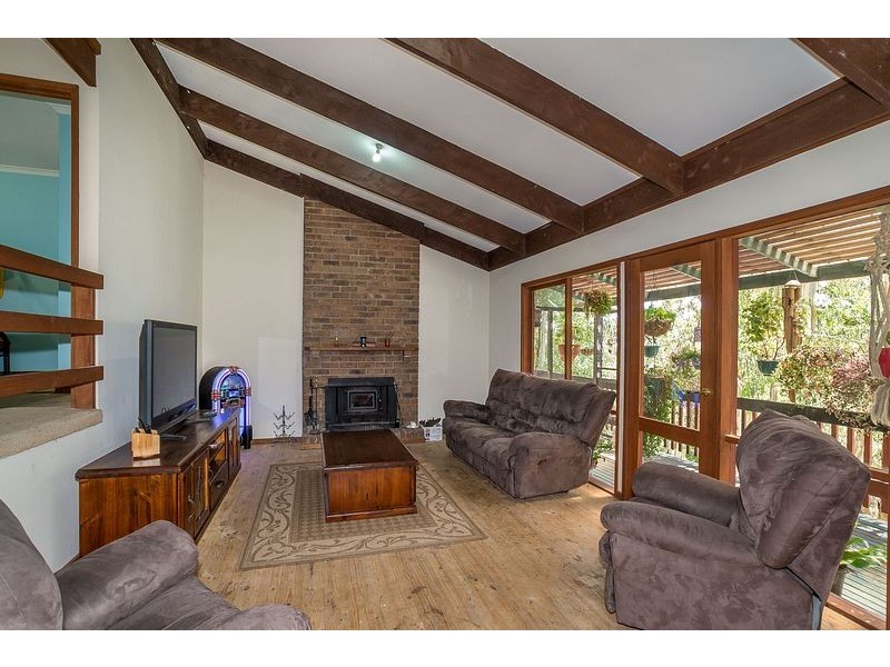 14 Johns Road, Selby VIC 3159