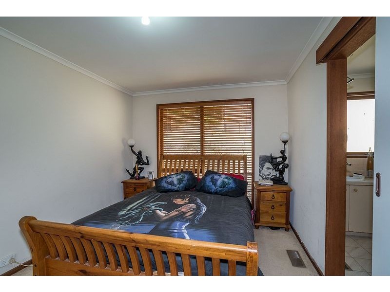14 Johns Road, Selby VIC 3159