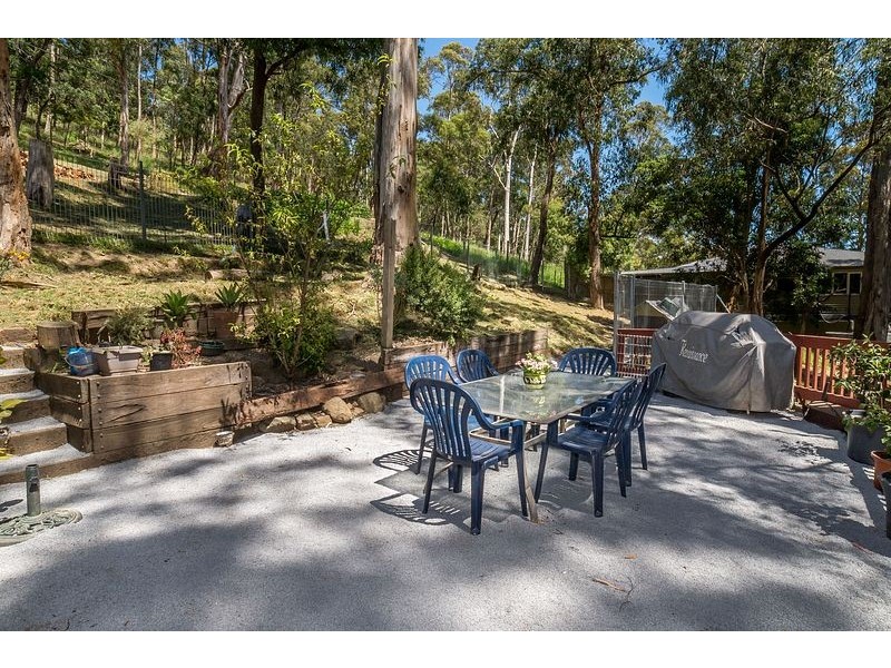 14 Johns Road, Selby VIC 3159