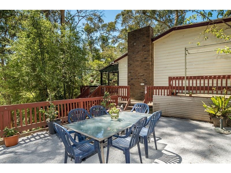14 Johns Road, Selby VIC 3159