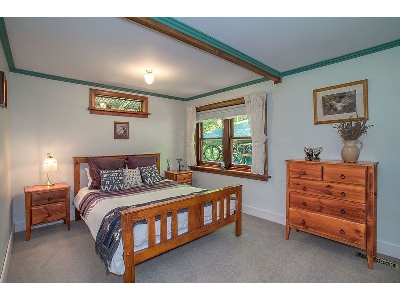 13 Alexander Avenue, Upwey VIC 3158