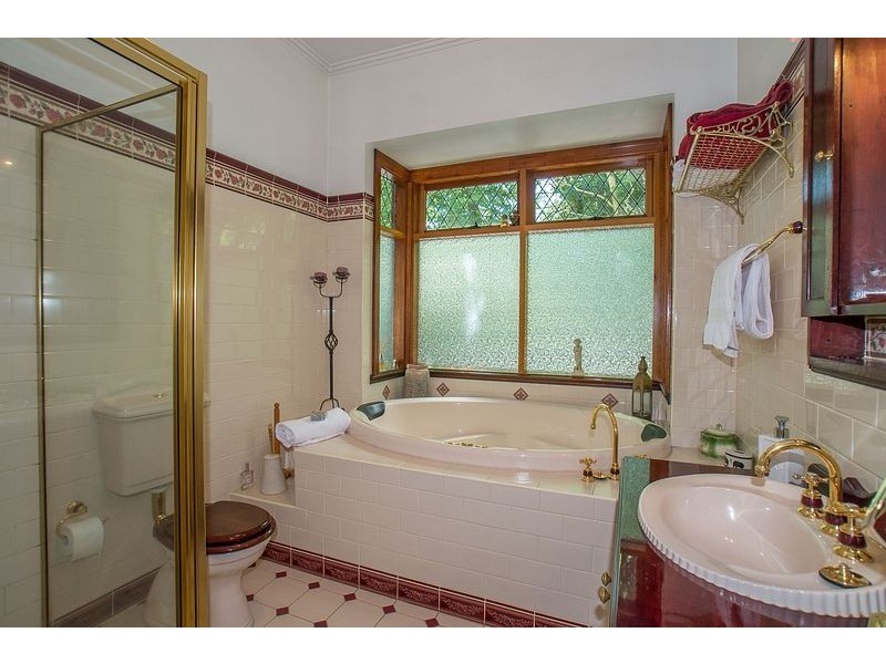 13 Alexander Avenue, Upwey VIC 3158