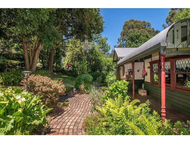 13 Alexander Avenue, Upwey VIC 3158