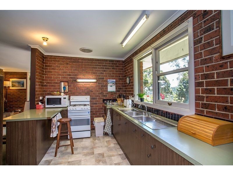 1 Cedar Grove, Selby VIC 3159