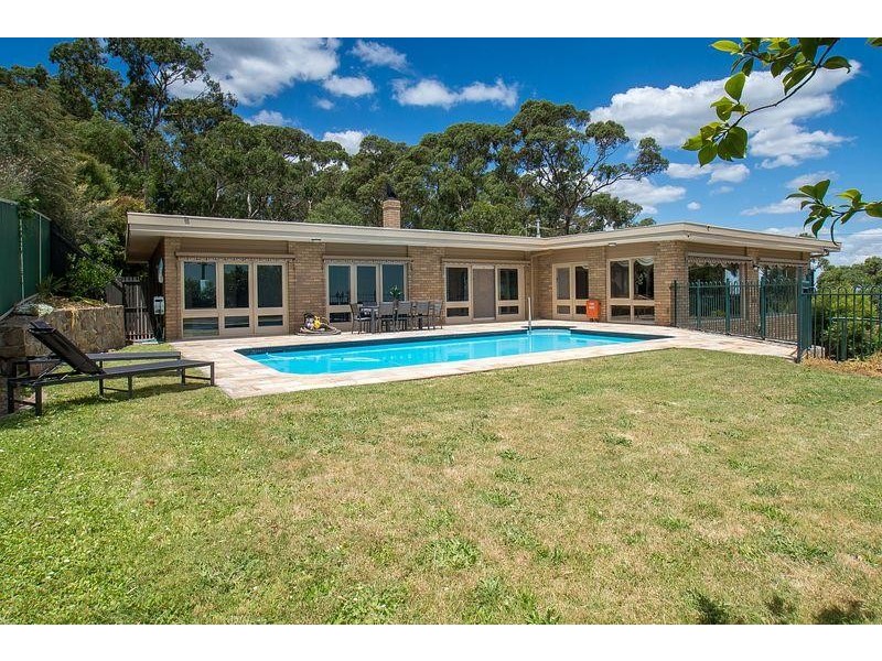 52 Hughes Street, Upwey VIC 3158