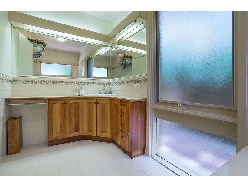 52 Hughes Street, Upwey VIC 3158