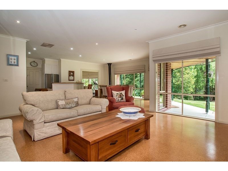 2 Licence Road, Belgrave South VIC 3160