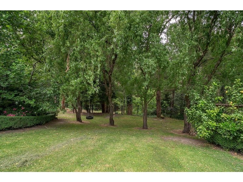 2 Licence Road, Belgrave South VIC 3160